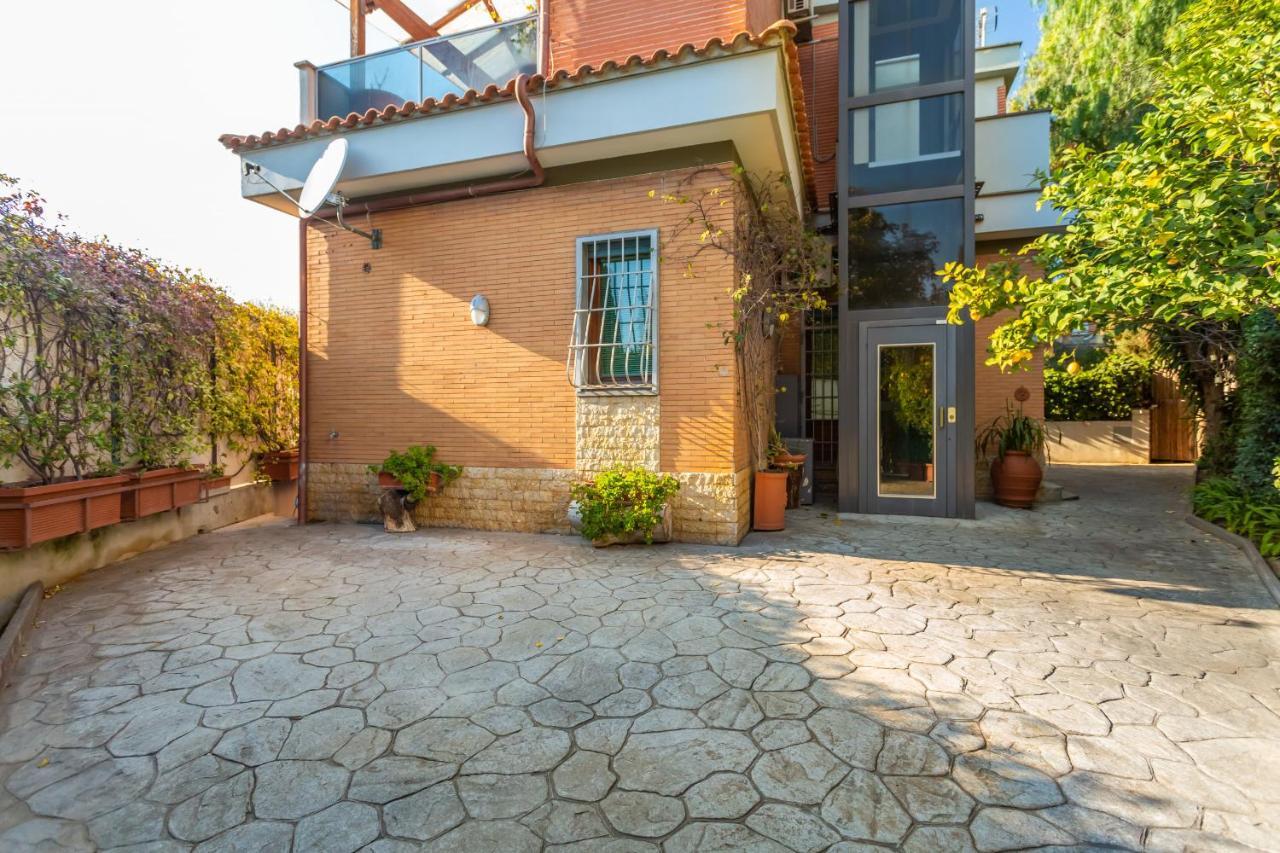 St Peter'S Spacious 4 Bdr With Private Parking Apartment Rome Bagian luar foto