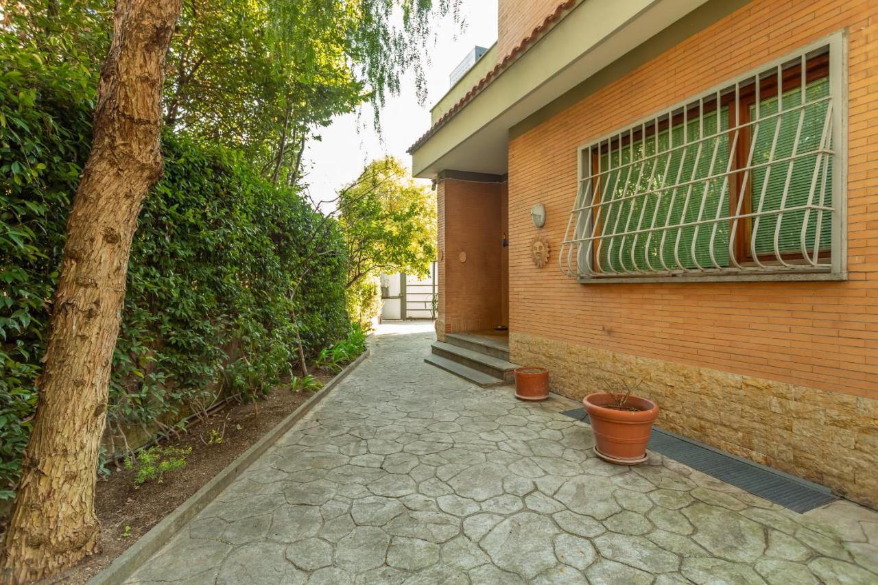 St Peter'S Spacious 4 Bdr With Private Parking Apartment Rome Bagian luar foto