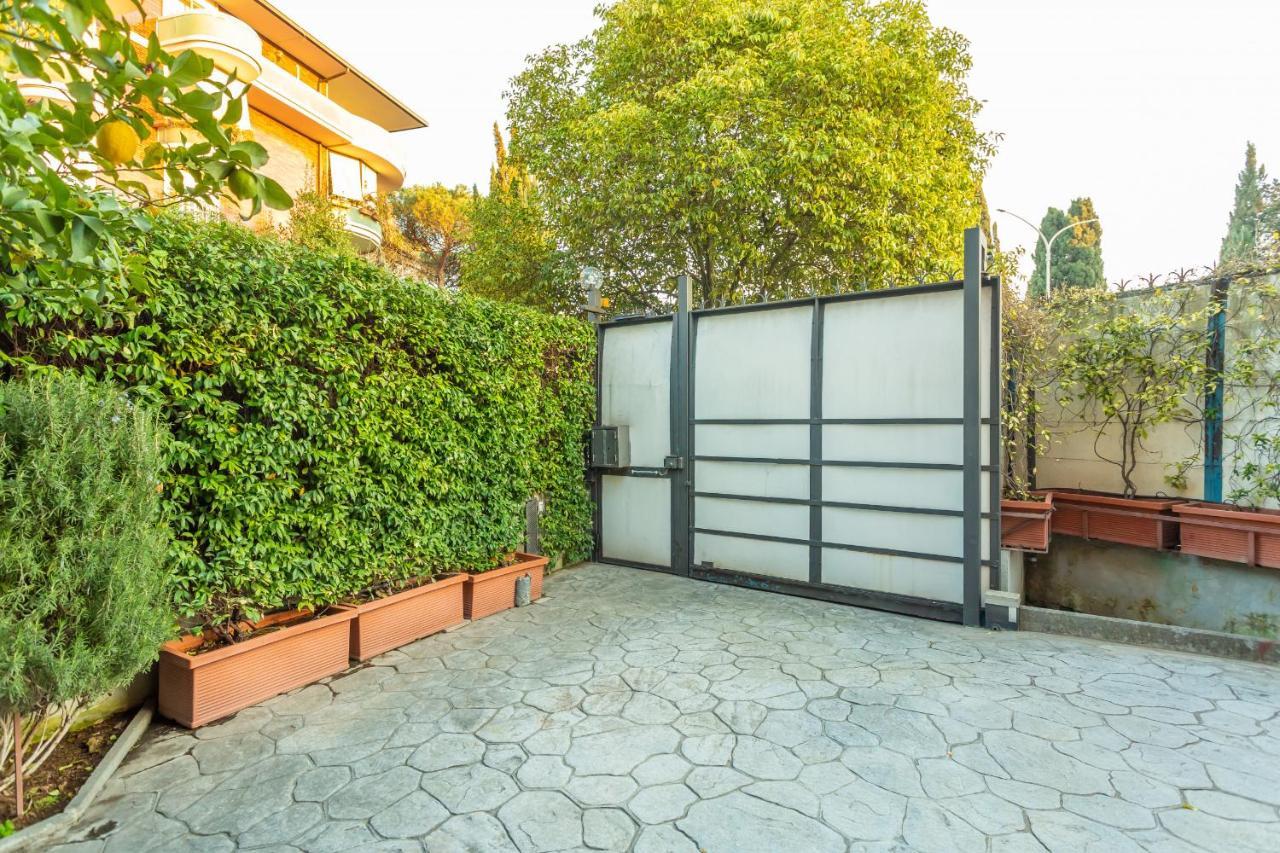 St Peter'S Spacious 4 Bdr With Private Parking Apartment Rome Bagian luar foto